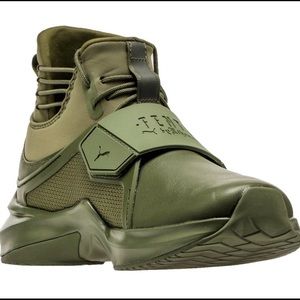 ‼️SOLD‼️ NWOT Fenty Puma by Rihanna Hi